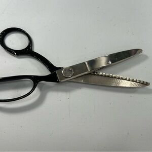 Large Professional Black and Silver Pinking Shears Scissors, by Wiss. Vintage